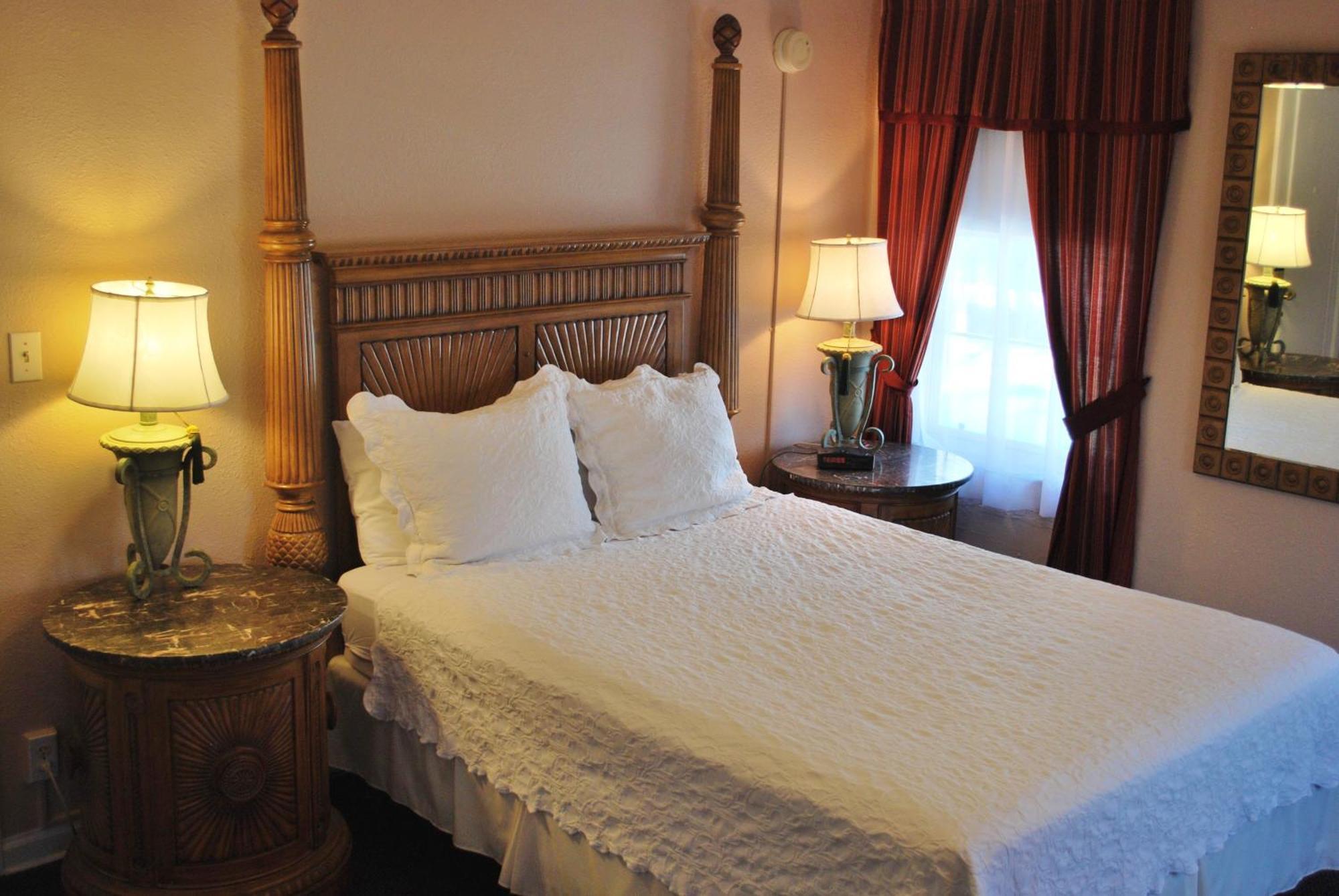 Standard Queen Room,61067392:JPEG
