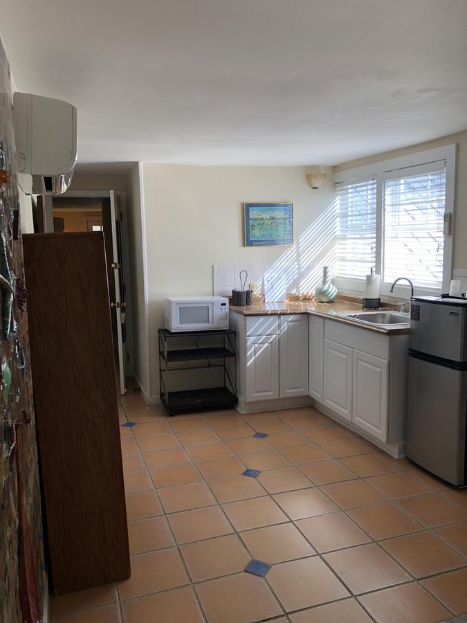 Deluxe Queen Suite