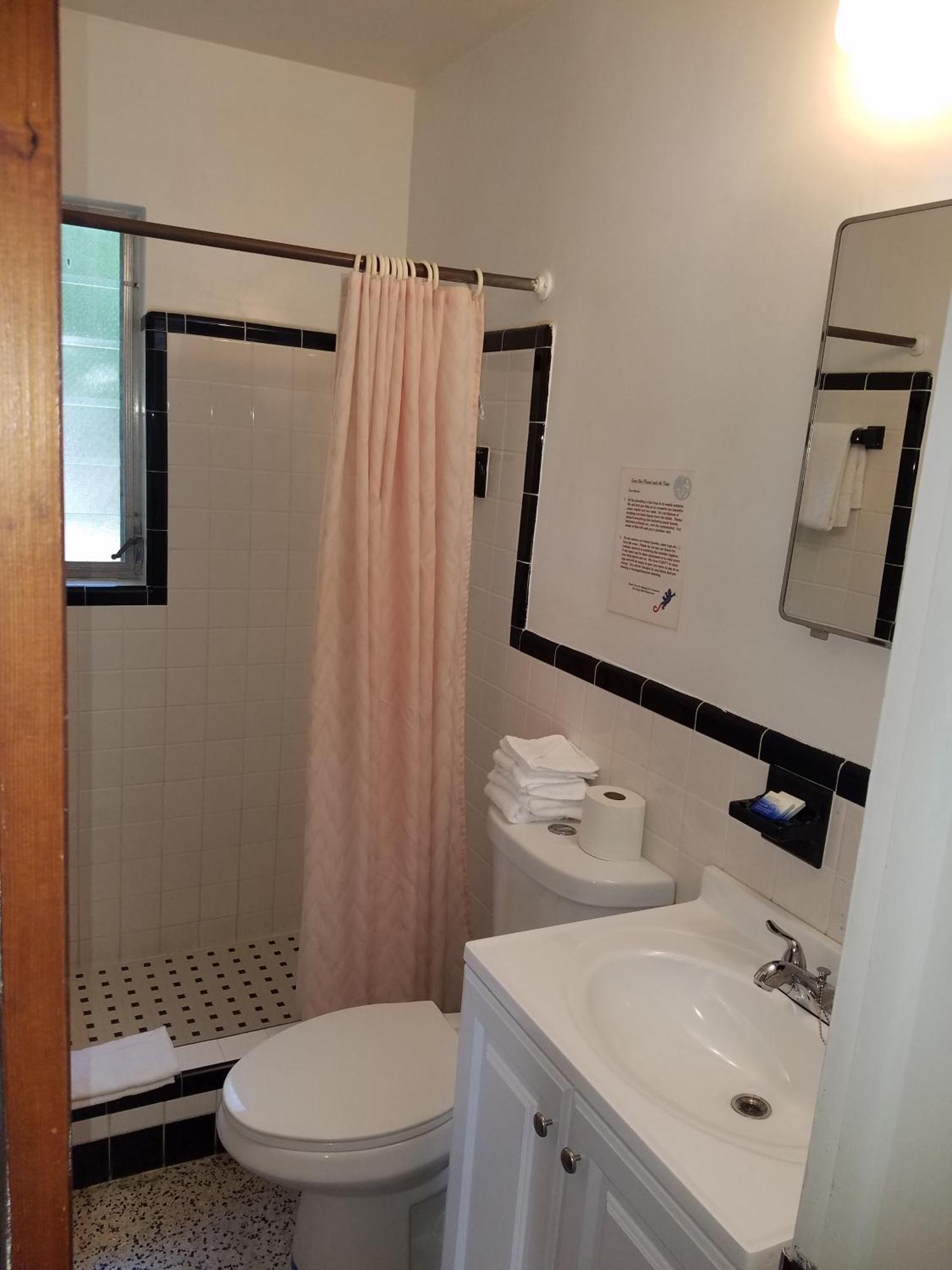 Double Room,674519868:JPEG