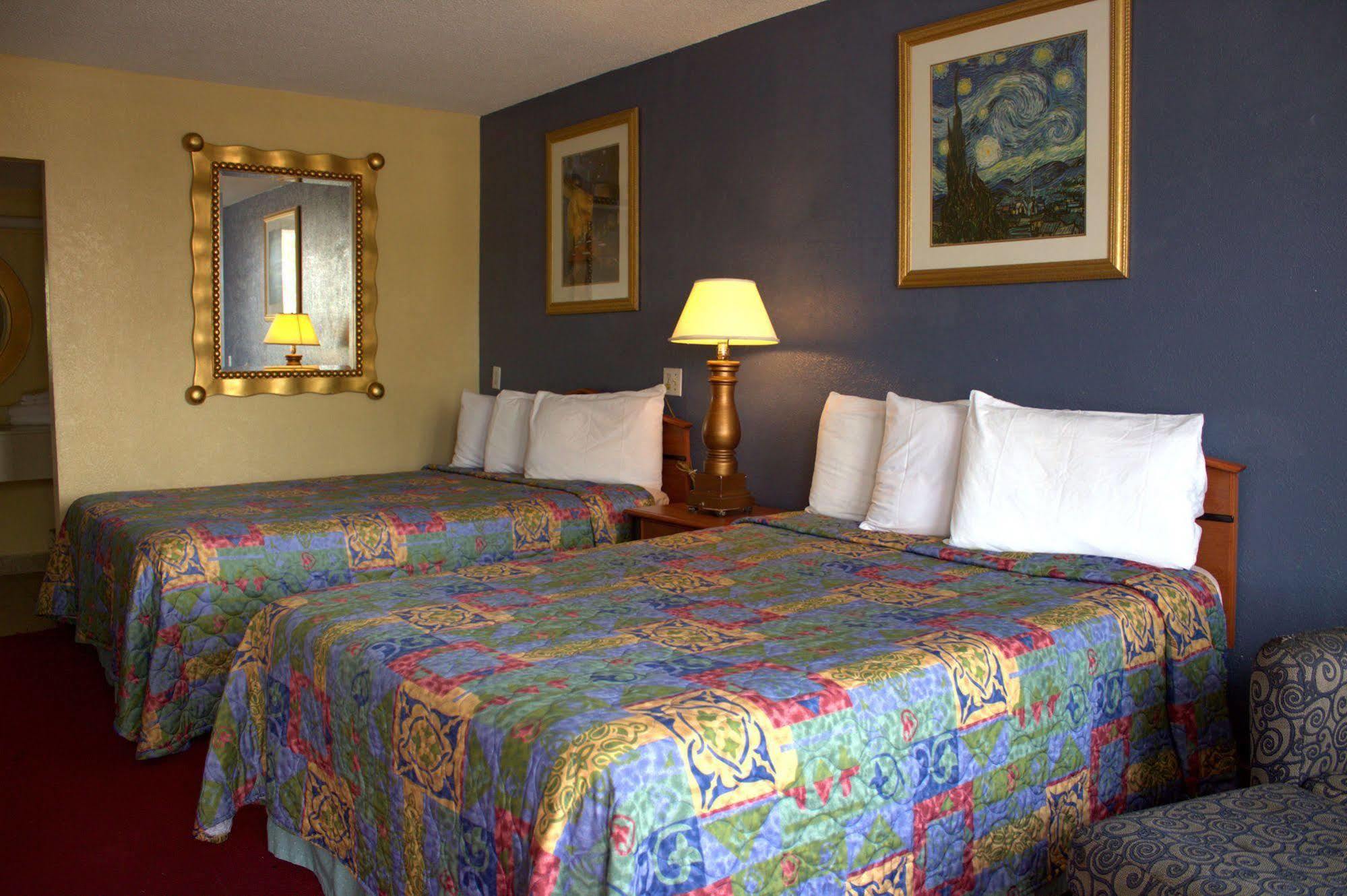 Quarto Standard com 2 Camas de Casal - Fumantes