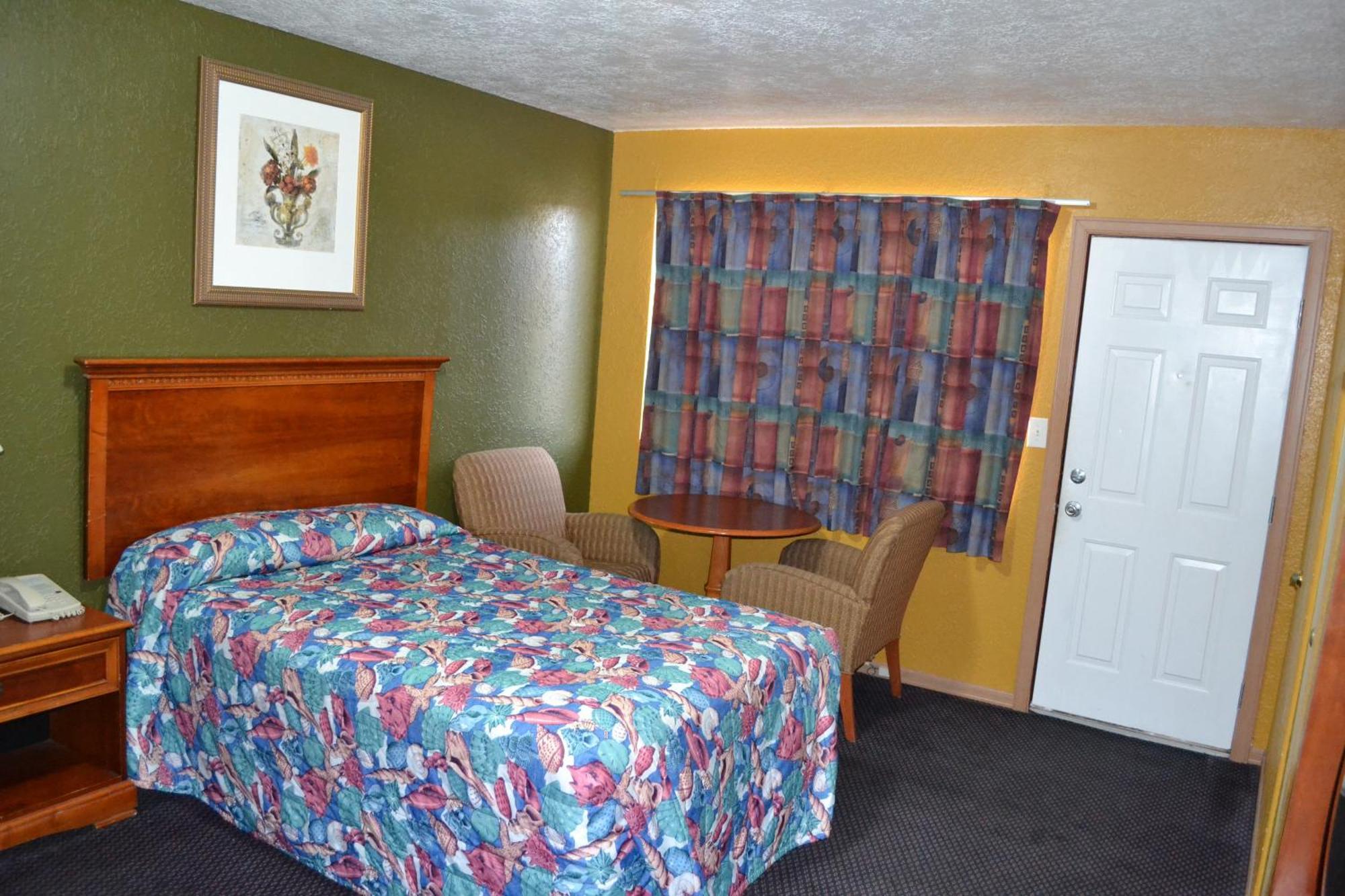 Standard Single Room Smoking