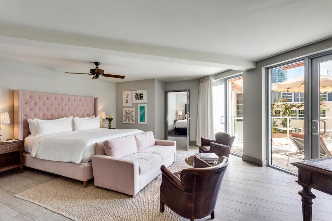 Suite con 2 Camere da Letto e Vista Piscina