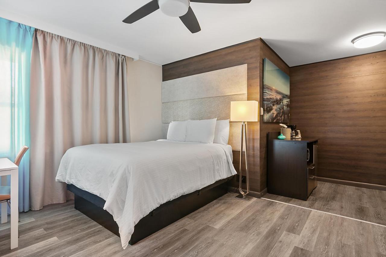 Quarto com Cama Queen-size