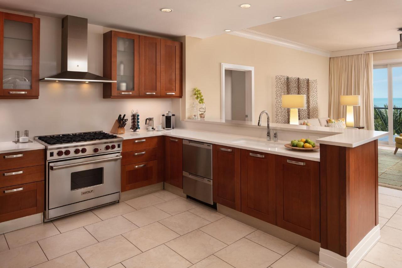 Three-Bedroom Residence Plus Den with Gulf View