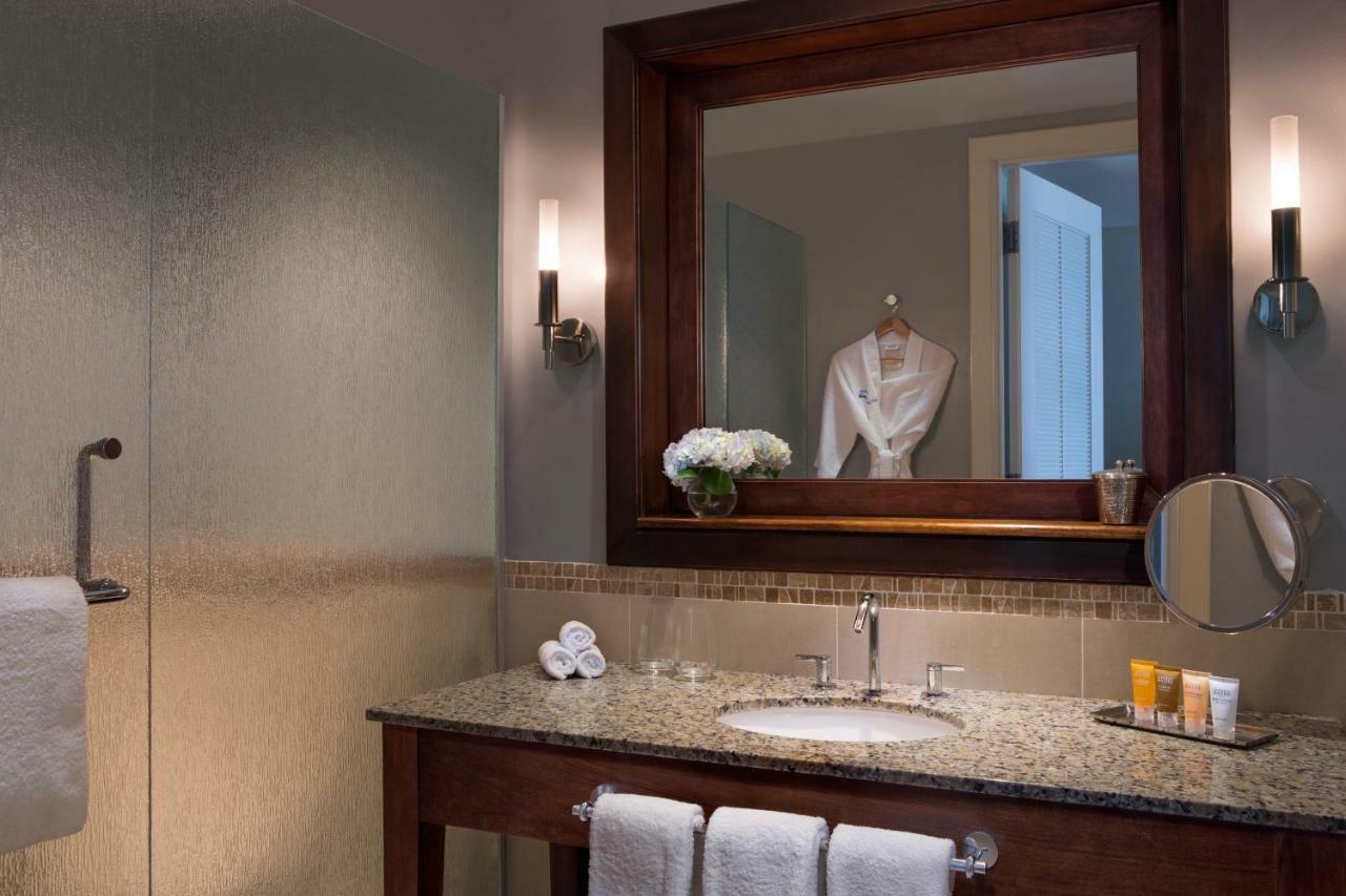 Lodge Double Queen Ocean View Room
