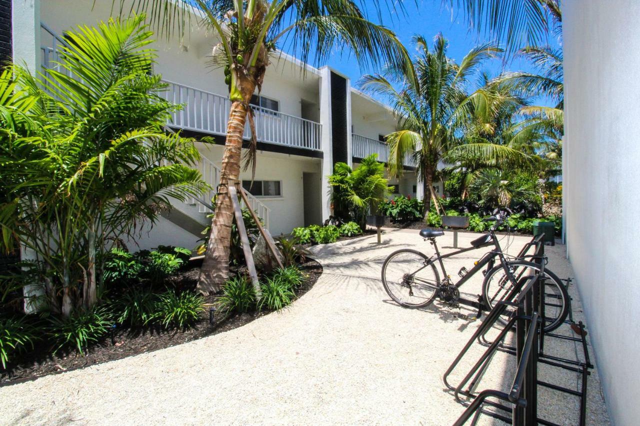 Beachfront One bedroom - 2 Queens,812526186:JPEG