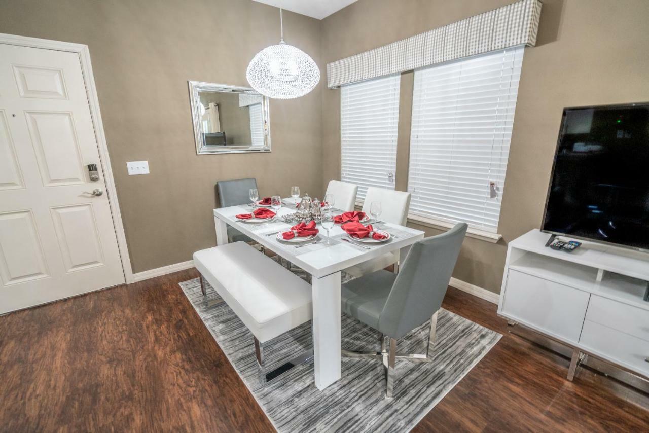 Four-Bedroom House,865550420:JPEG