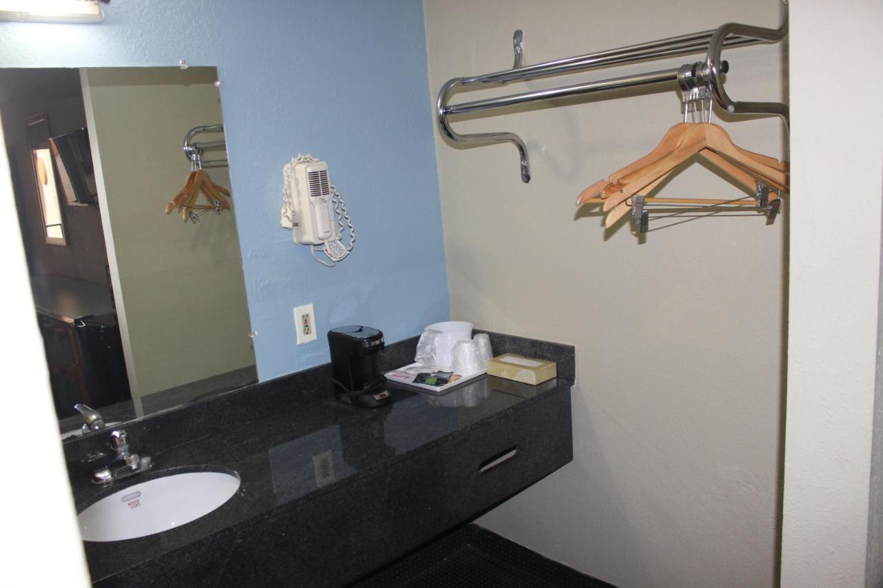 Room with Two Double Beds - Disability Access/Non-Smoking