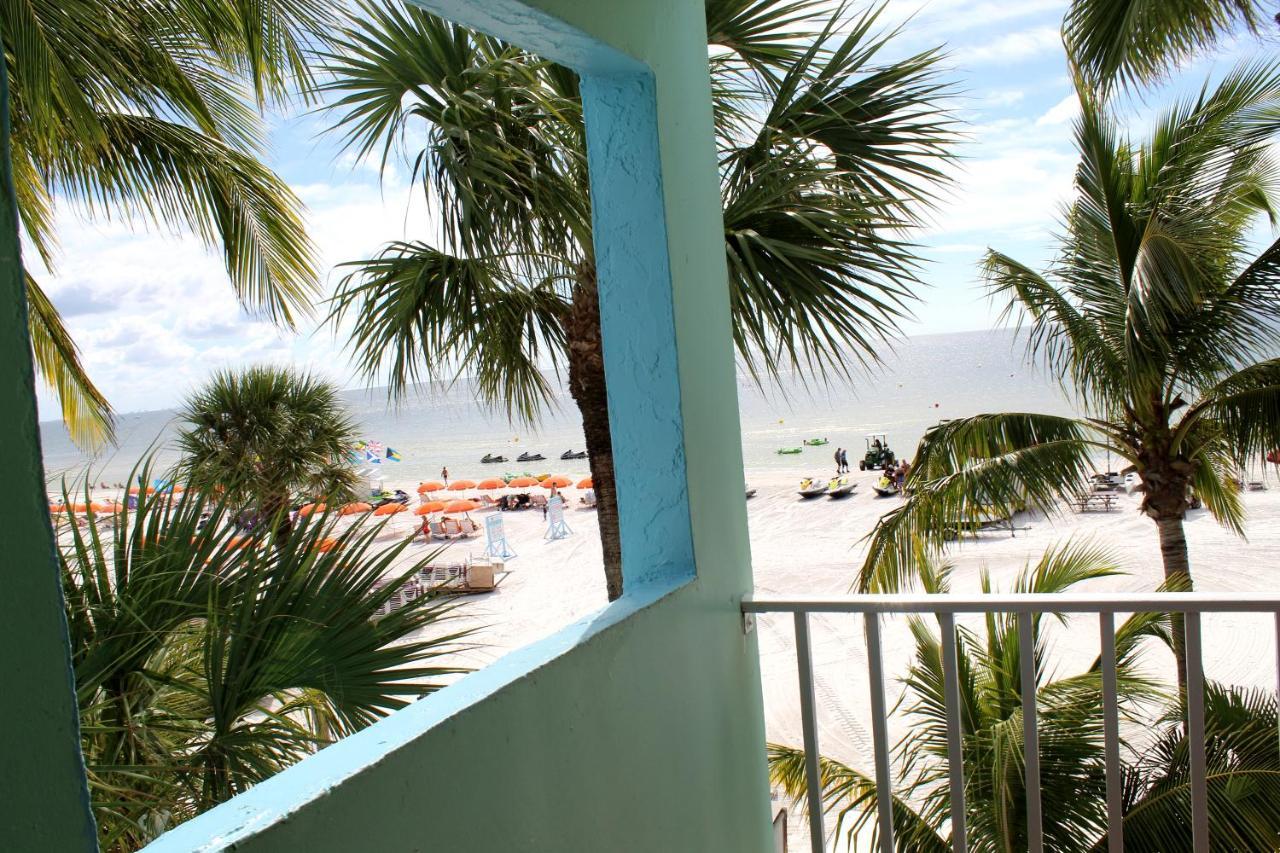 Suite met Kingsize Bed - Aan het Strand