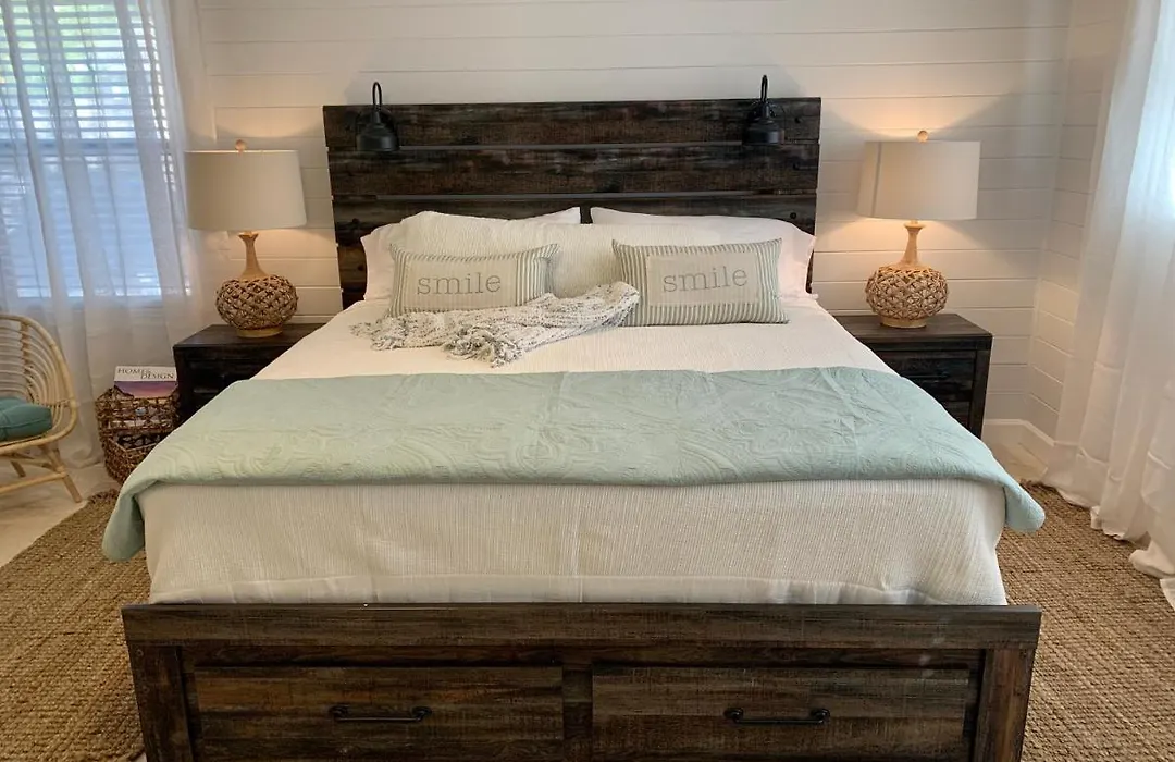 Modern Coastal Home Near Siesta Key And Downtown-1
