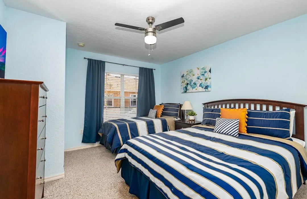 Disney Townhouse With Themed Room-1
