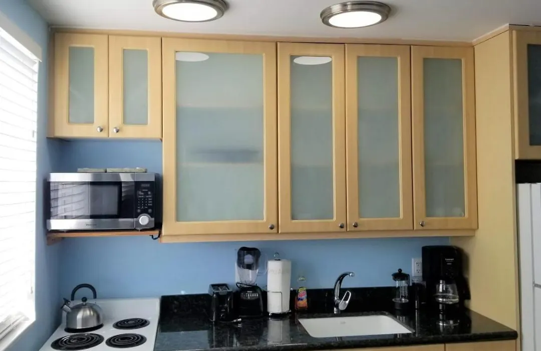Spacious Private Sobe Studio-1