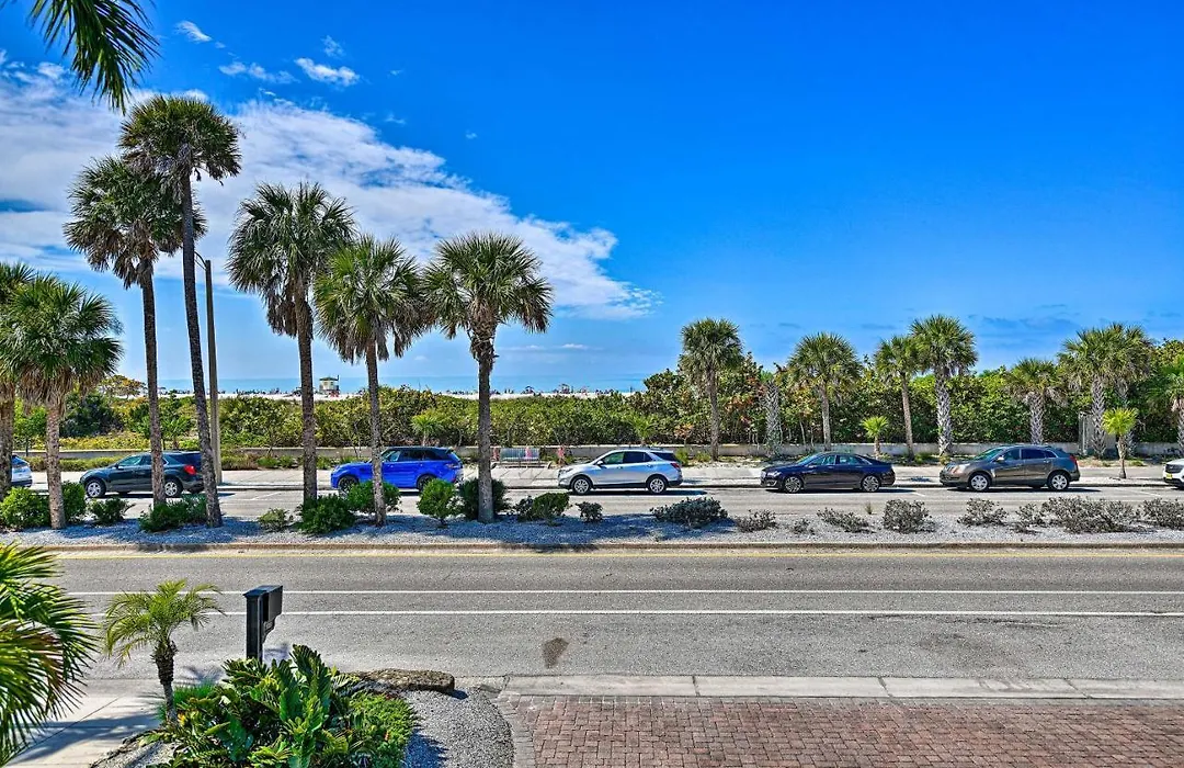 Gulfview Lido Key Gem - Walk To Beach & Shops-1