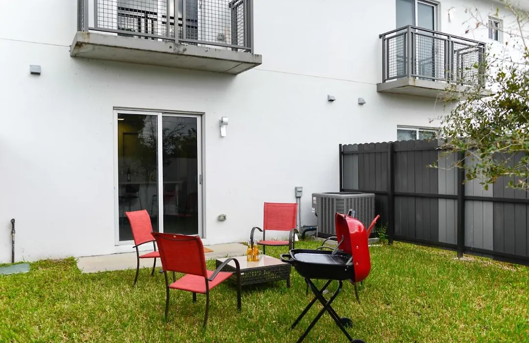 Amazing Townhouse 8 Miles From Wynwood - Nth5-1