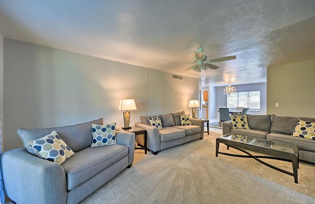 Naples Retreat With Pool Access Less Than 2 Mi To Beach-1