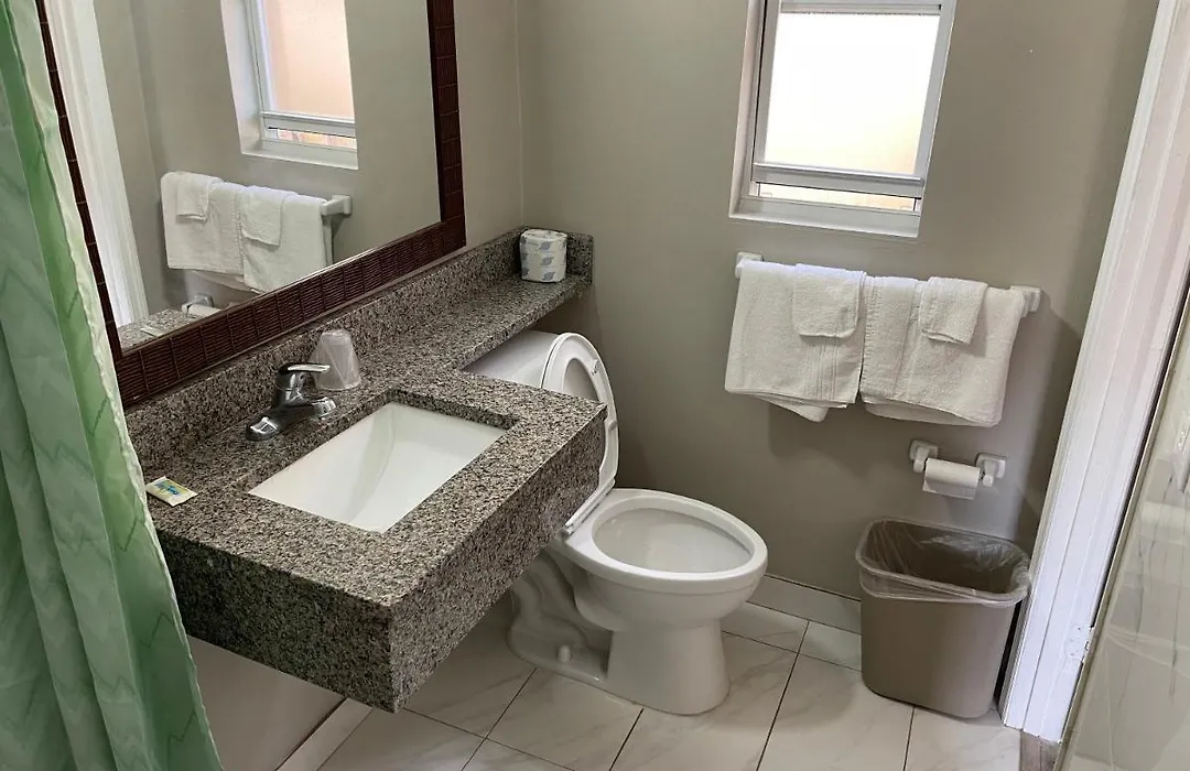 Regency Inn Daytona Beach Near Airport-1