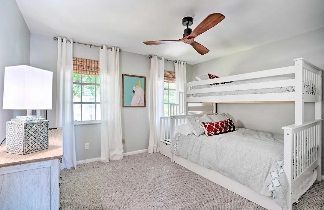 Relaxing Condo W/ Screened-In Lanai, 4 Mi To Beach-1