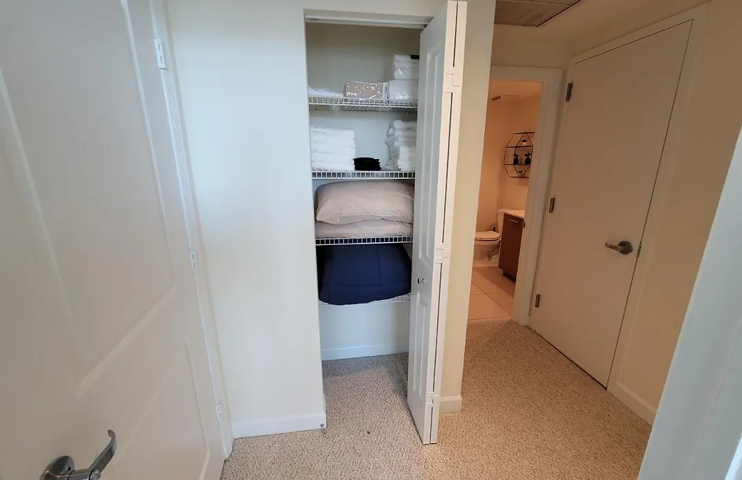 City Place, 2Bd2Br, Walkability 95-1