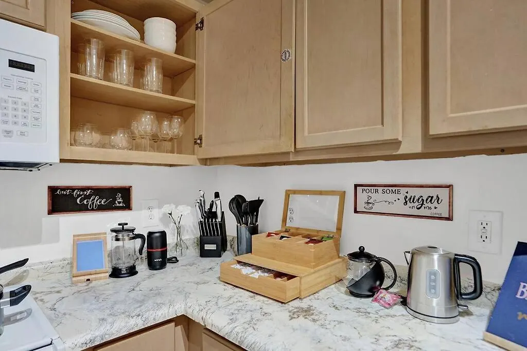 2B Waterfront Villa, Luxury & Fun, Near Beach & Airport-1