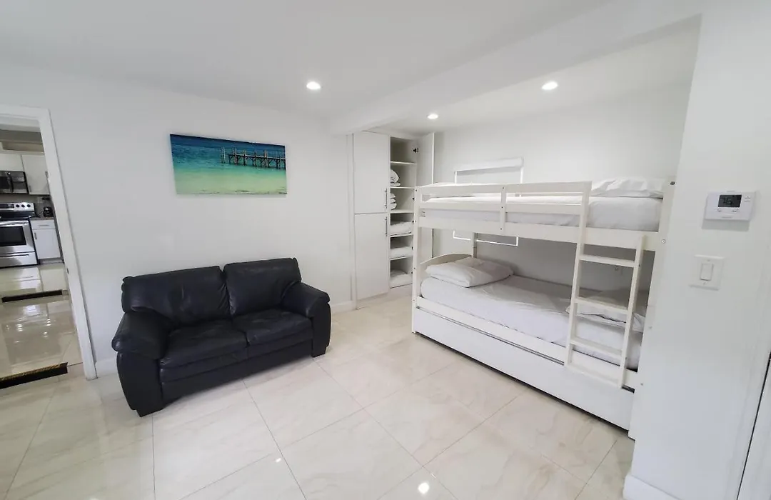 Miami-Airport Oasis Vip House-1