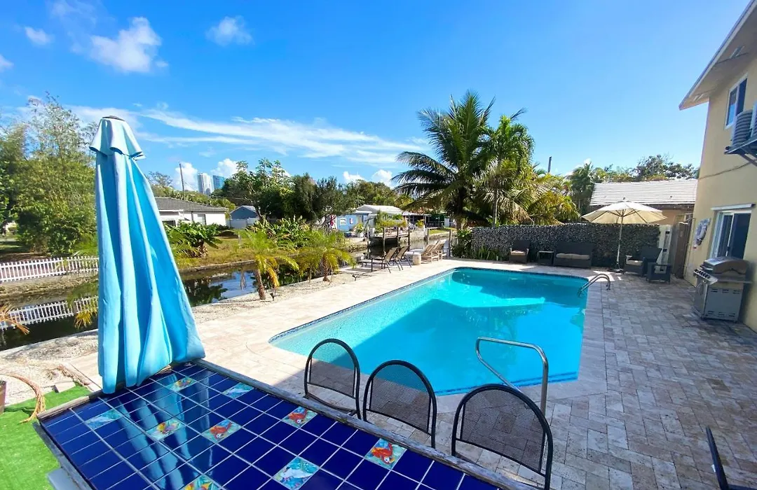 Pool House On The Water Near Beach, Downtown, & 95-1