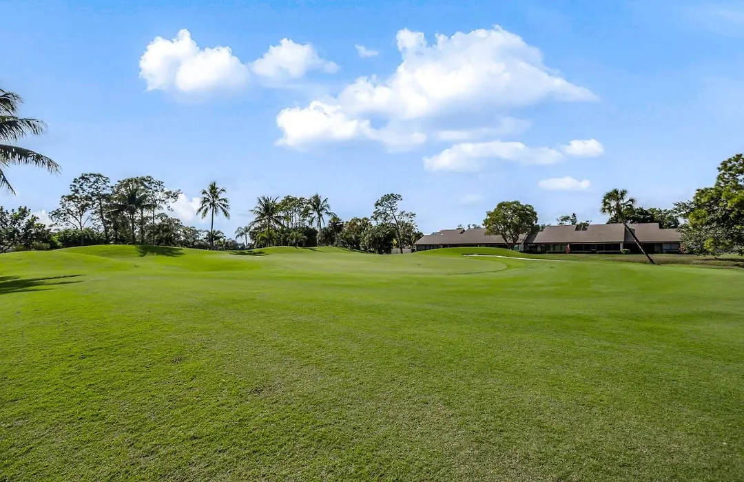 Golf-Course Oasis-1