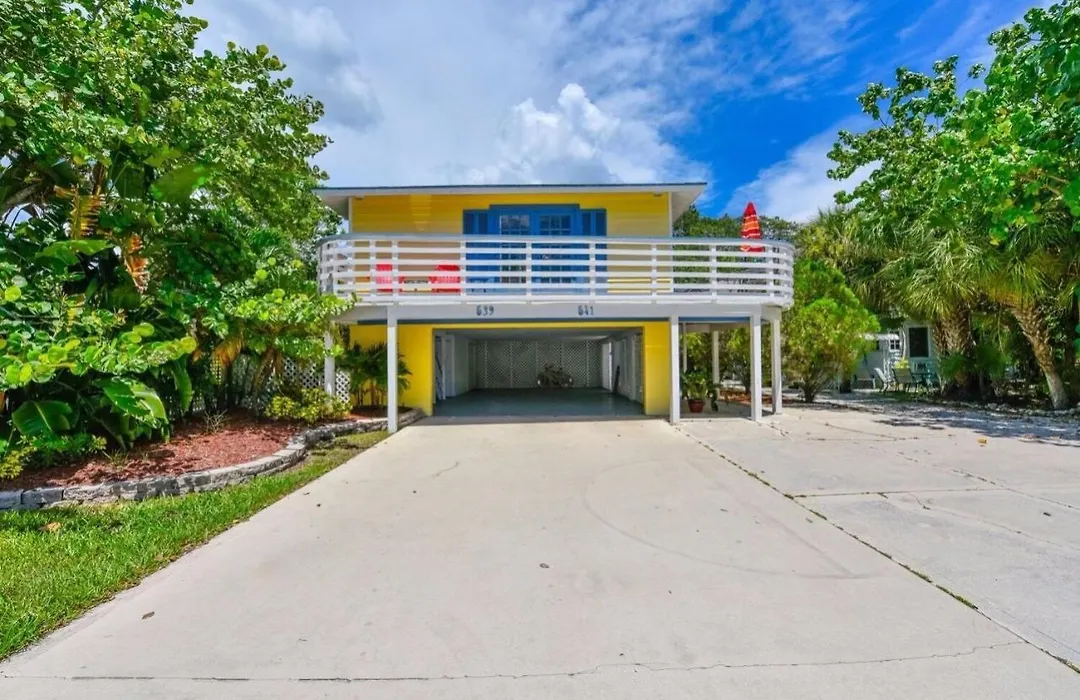 Banana Cabana By Beachside Management-1