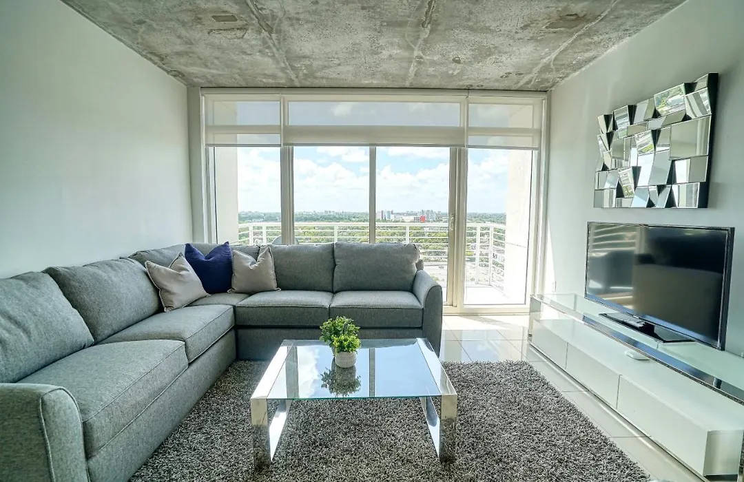 1113-Astonishing 2 Bed/2 Bath Apartment-1
