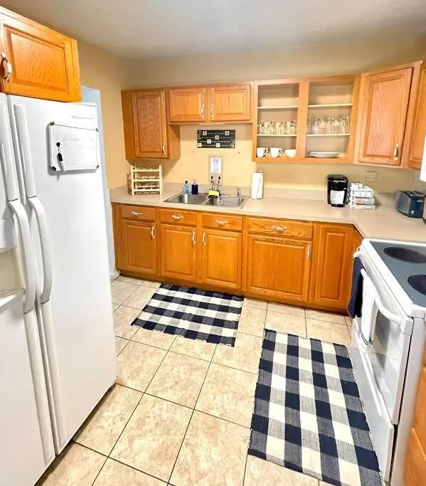 Secluded+Spacious 4Brfamily Home+Self-Checkin+Wifi-1