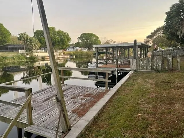 Taylor Creek River Cottage By The Boat Ramp Unit 4 Cottage-1