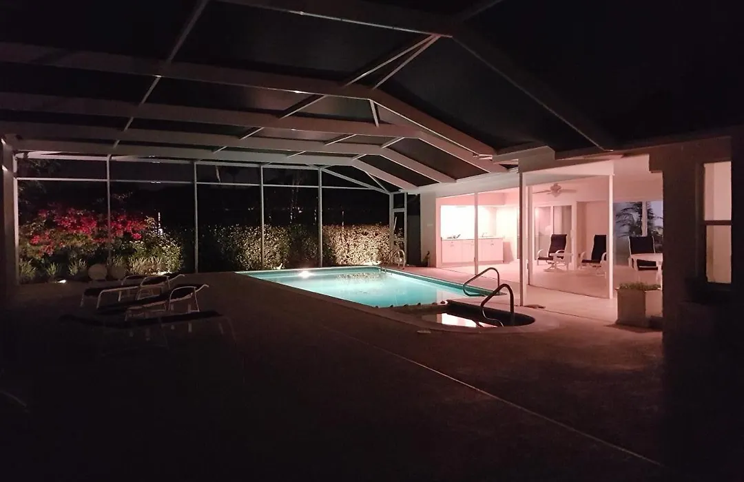 Exclusive Villa - Lakeside, 4 Minutes To Private Beach-1