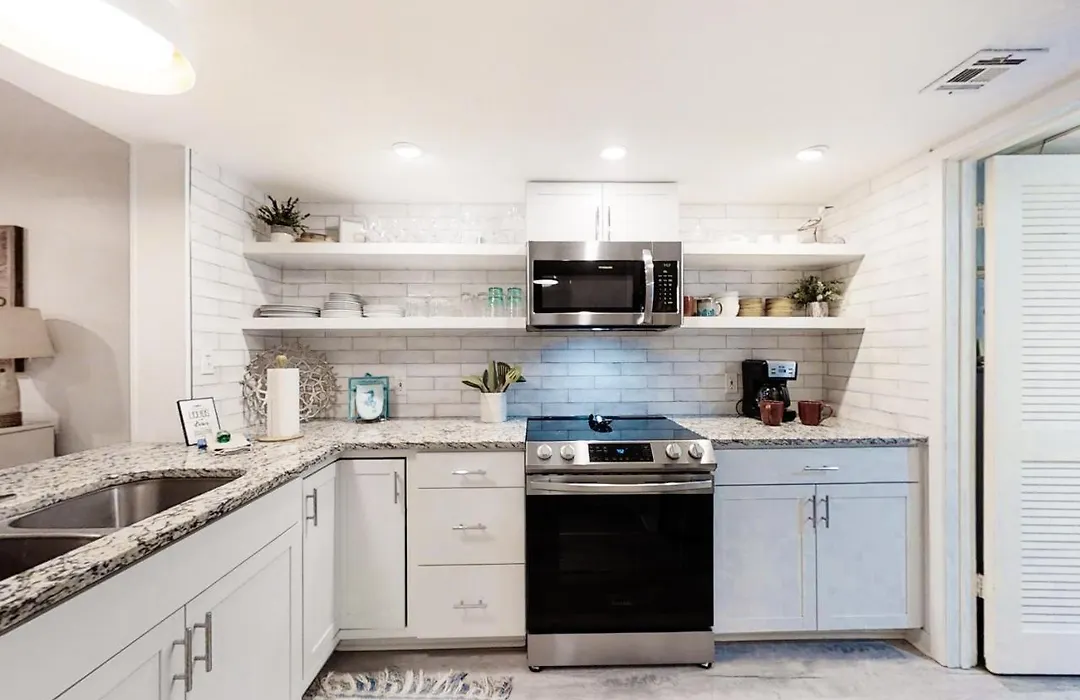 2103 Beach Wood-1
