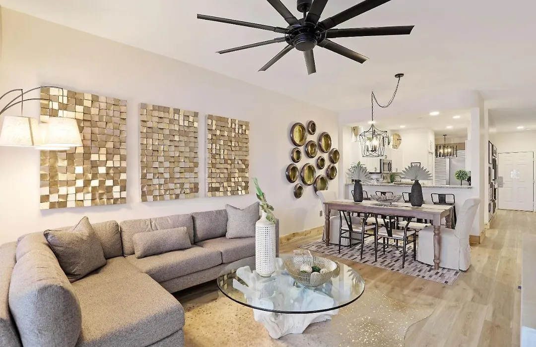 Greenlinks Remodeled Unit 3Bedrooms-1