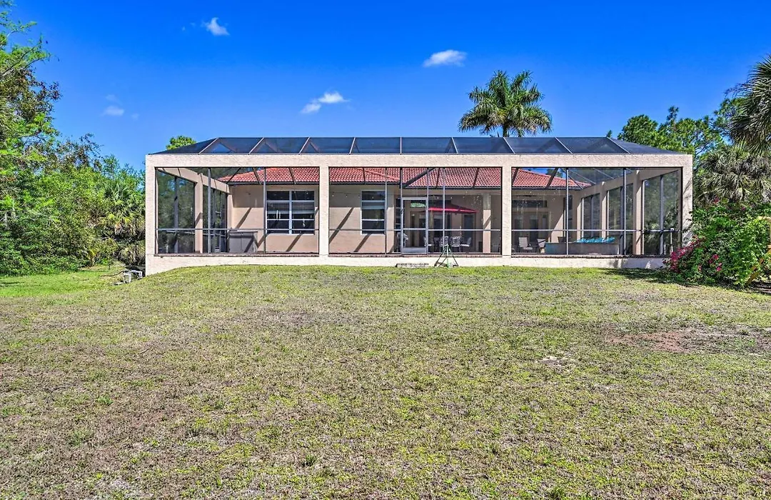 Naples Villa: Backyard Oasis W/ Private Pool!-1