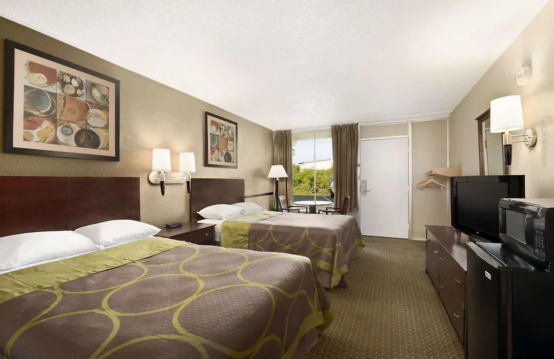 Super 8 By Wyndham Ormond Beach-1