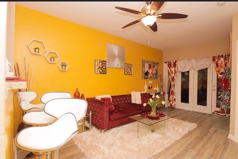 5 Star Luxury 1 Bedroom Condo-1