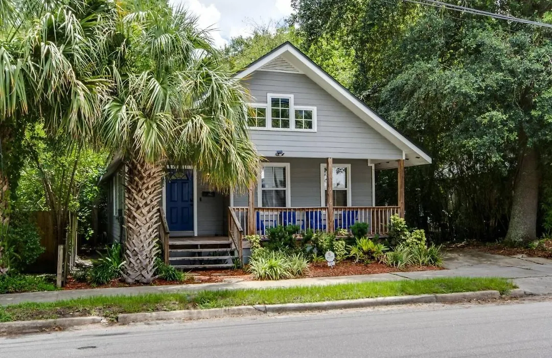 King St Bungalow-1