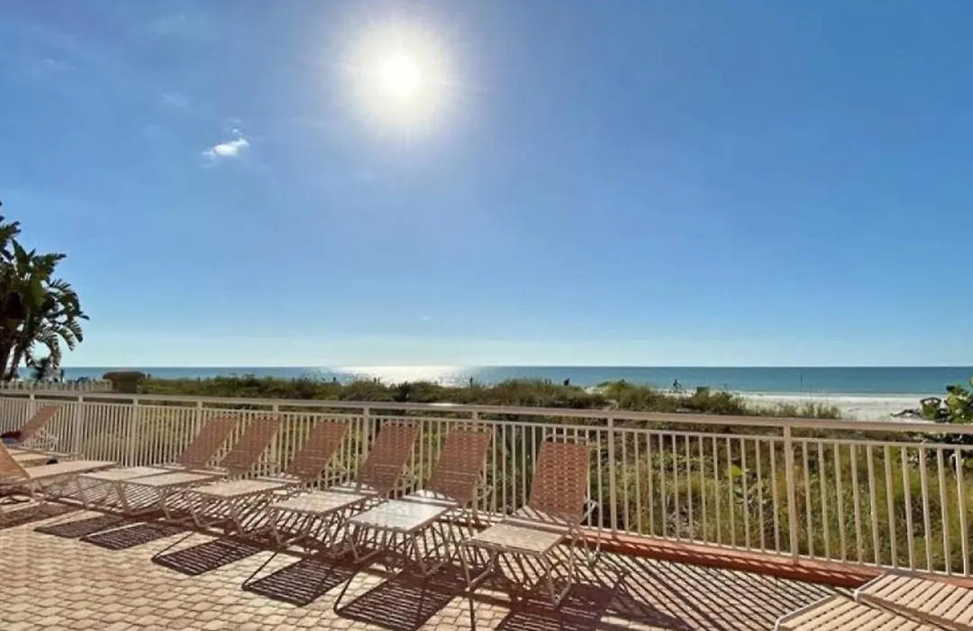 Chateaux Sunset Suites 106-1