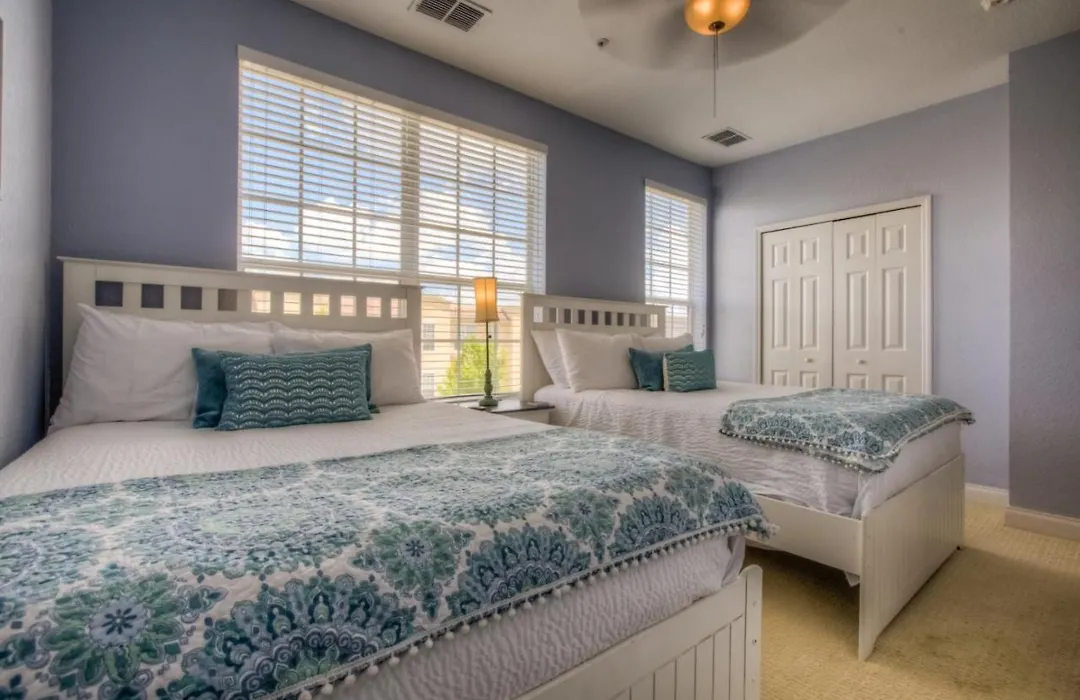 3-Story Townhome W Live-In Luxury At Vista Cay-1