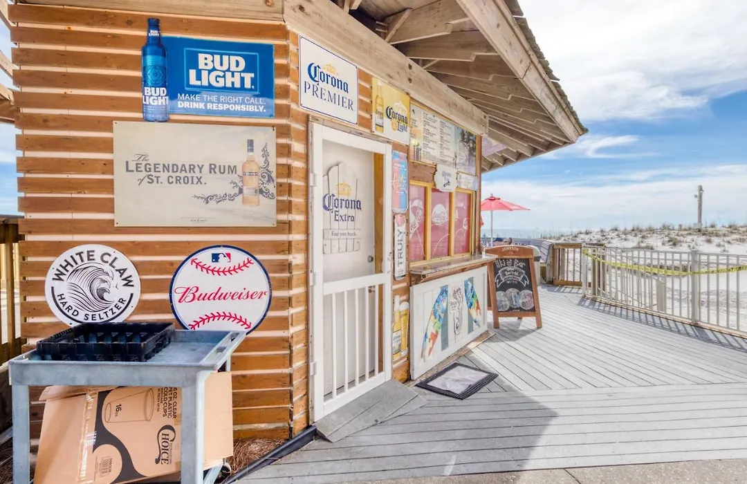 Pelican Beach Resort 818-1