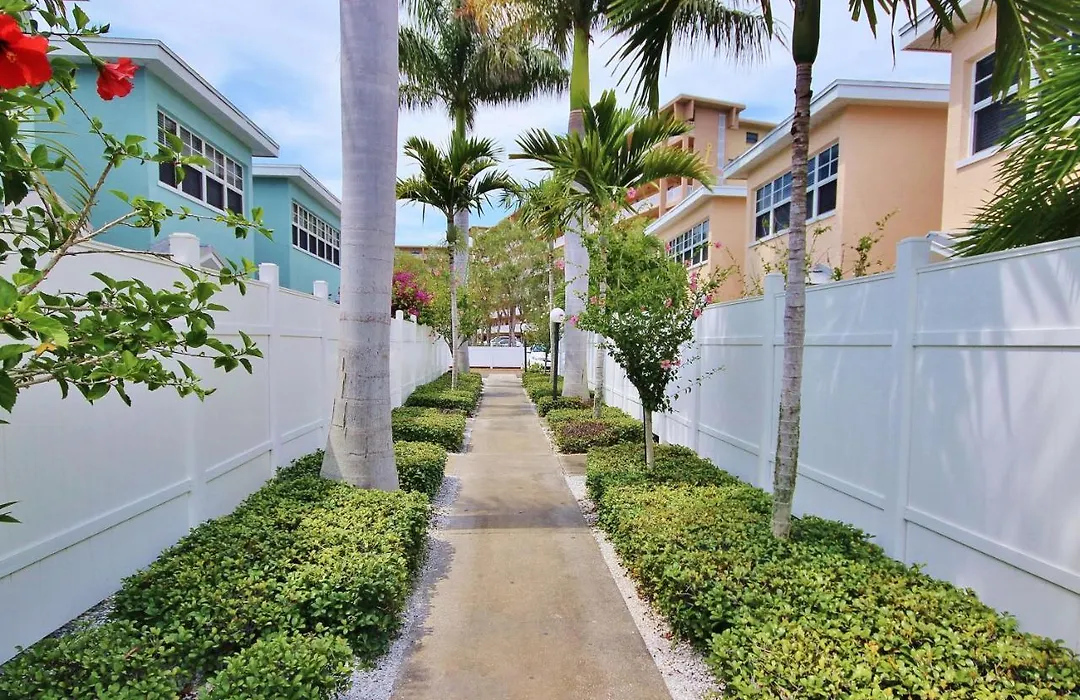 Barefoot Beach Resort E102-1