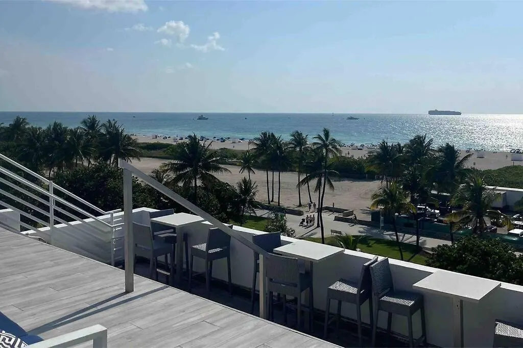 Suites At The Strand On Ocean Drive-1