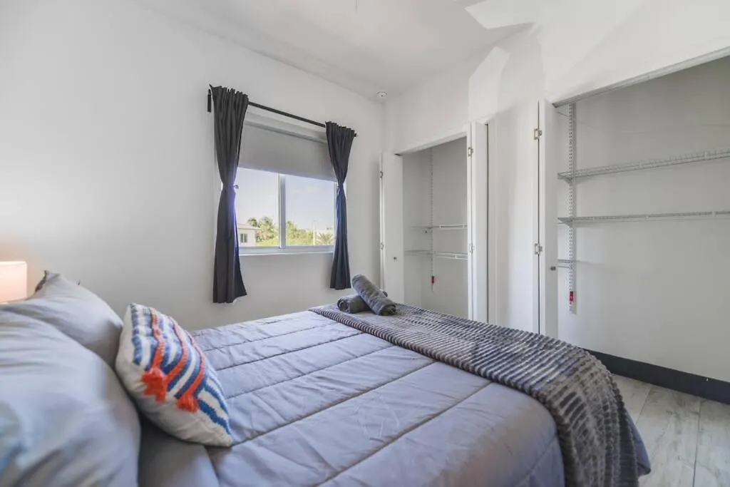 Amazing Townhouse 10 Miles Downtown & Brickell - Nth7-1