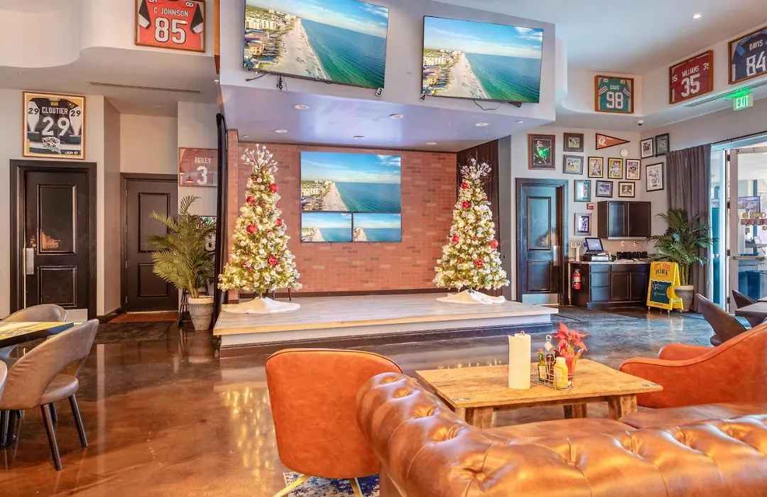 Spectacular Sunsets 5 Star Resort Condo Across From Beach Sleep 6 Private Shuttle-1