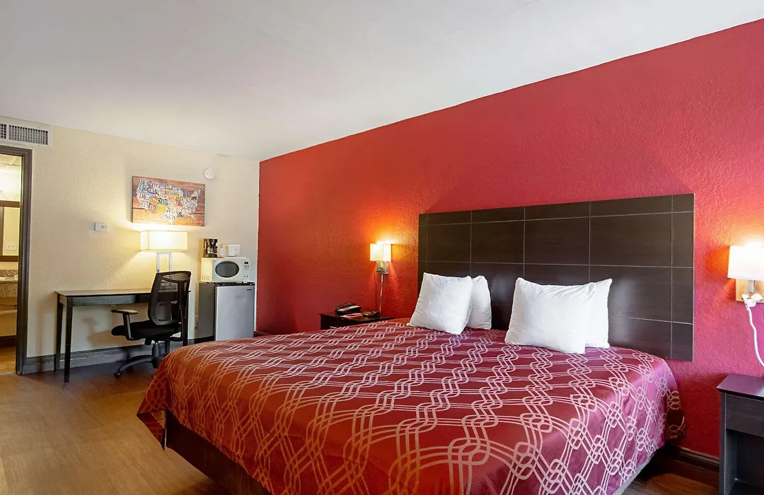 Ramada Limited Clearwater Hotel And Suites-1