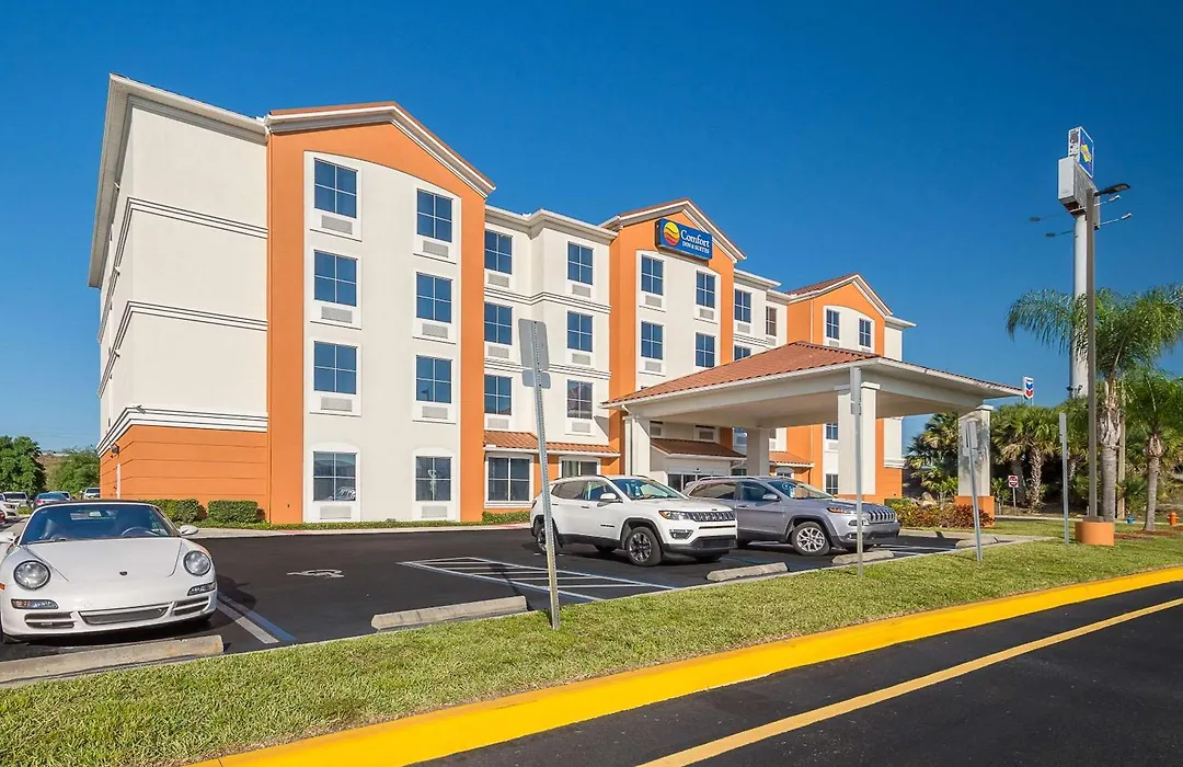 Comfort Inn & Suites Maingate South-1