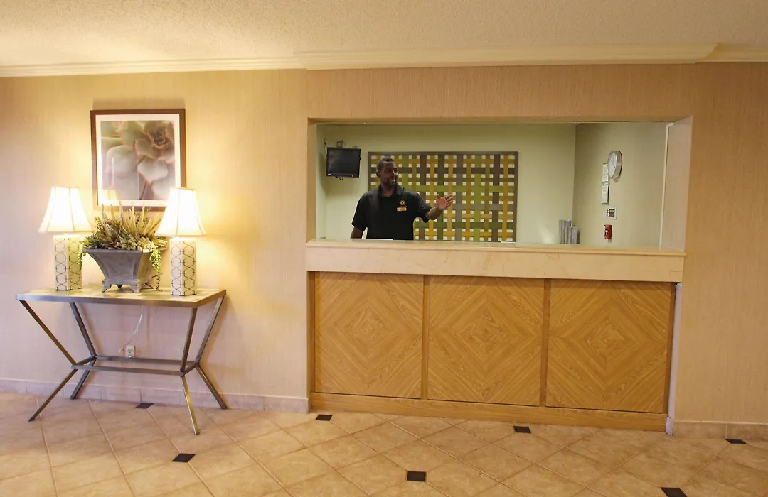 Baymont By Wyndham Orlando South-1