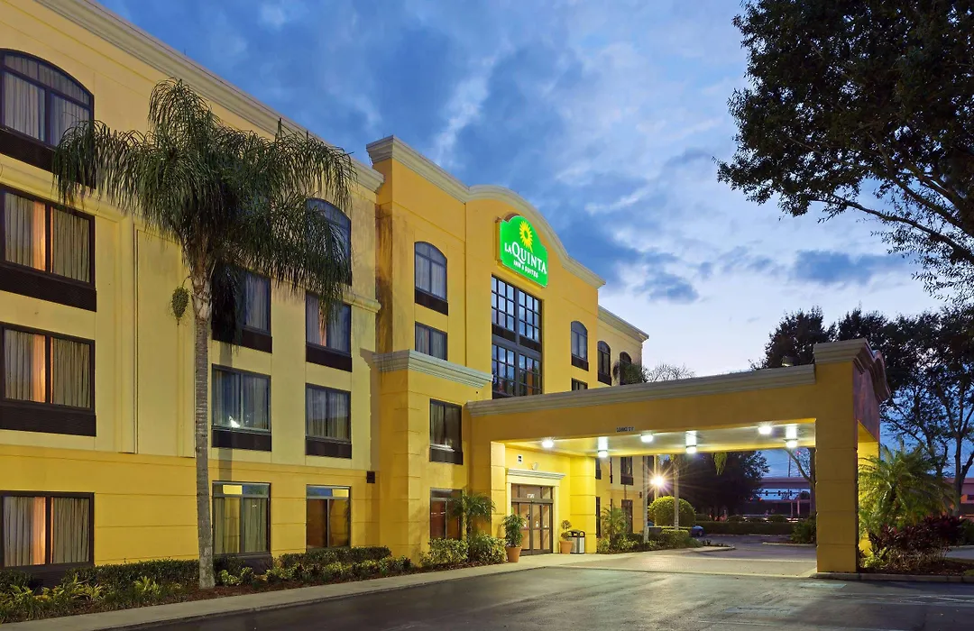 Comfort Inn & Suites Tampa North I-75-1