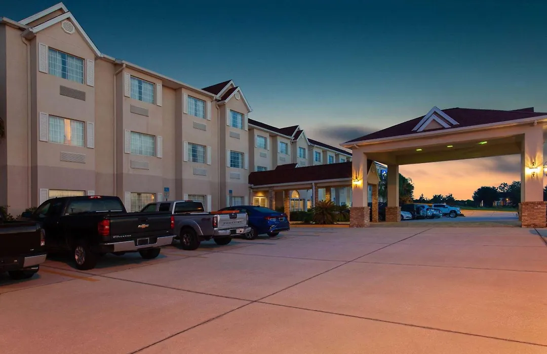 Microtel Inn And Suites By Wyndham - Lady Lake/ The Villages-1