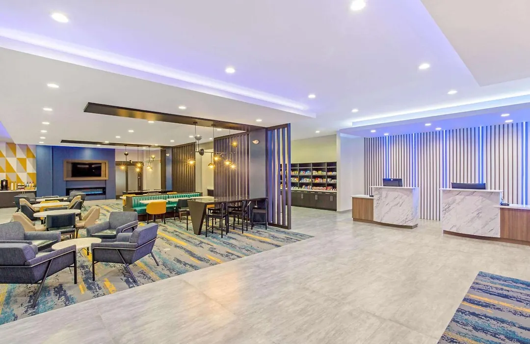 La Quinta Inn & Suites By Wyndham Miramar Beach-Destin-1